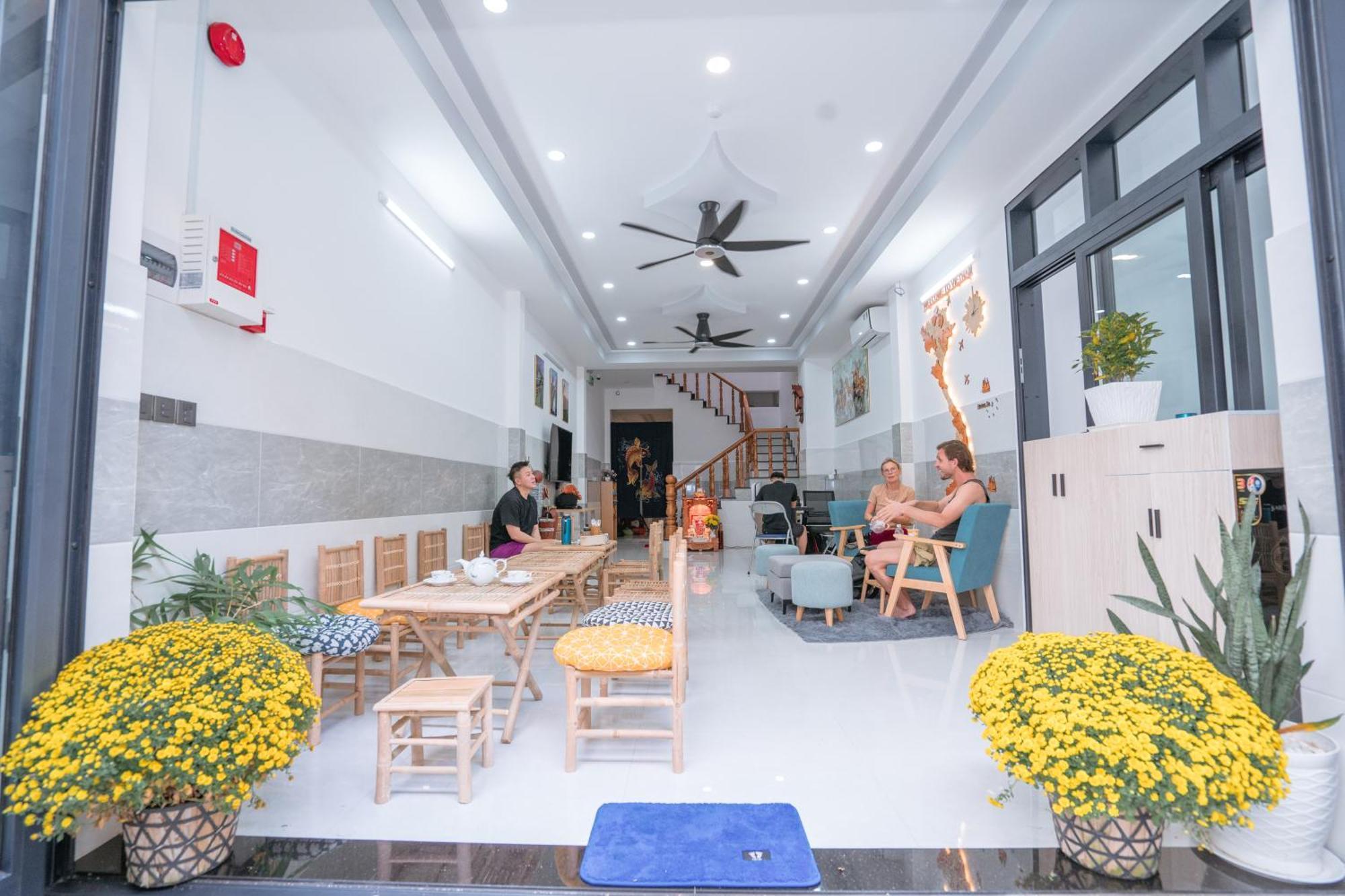 Aloha Saigon Premium Hostel By Local Travel Experts - Newly Opened, Less-Touristy Location, Spacious Rooms, Glass Shower Bathroom, Free Breakfast & Walking Tour โฮจิมินห์ซิตี้ ภายนอก รูปภาพ