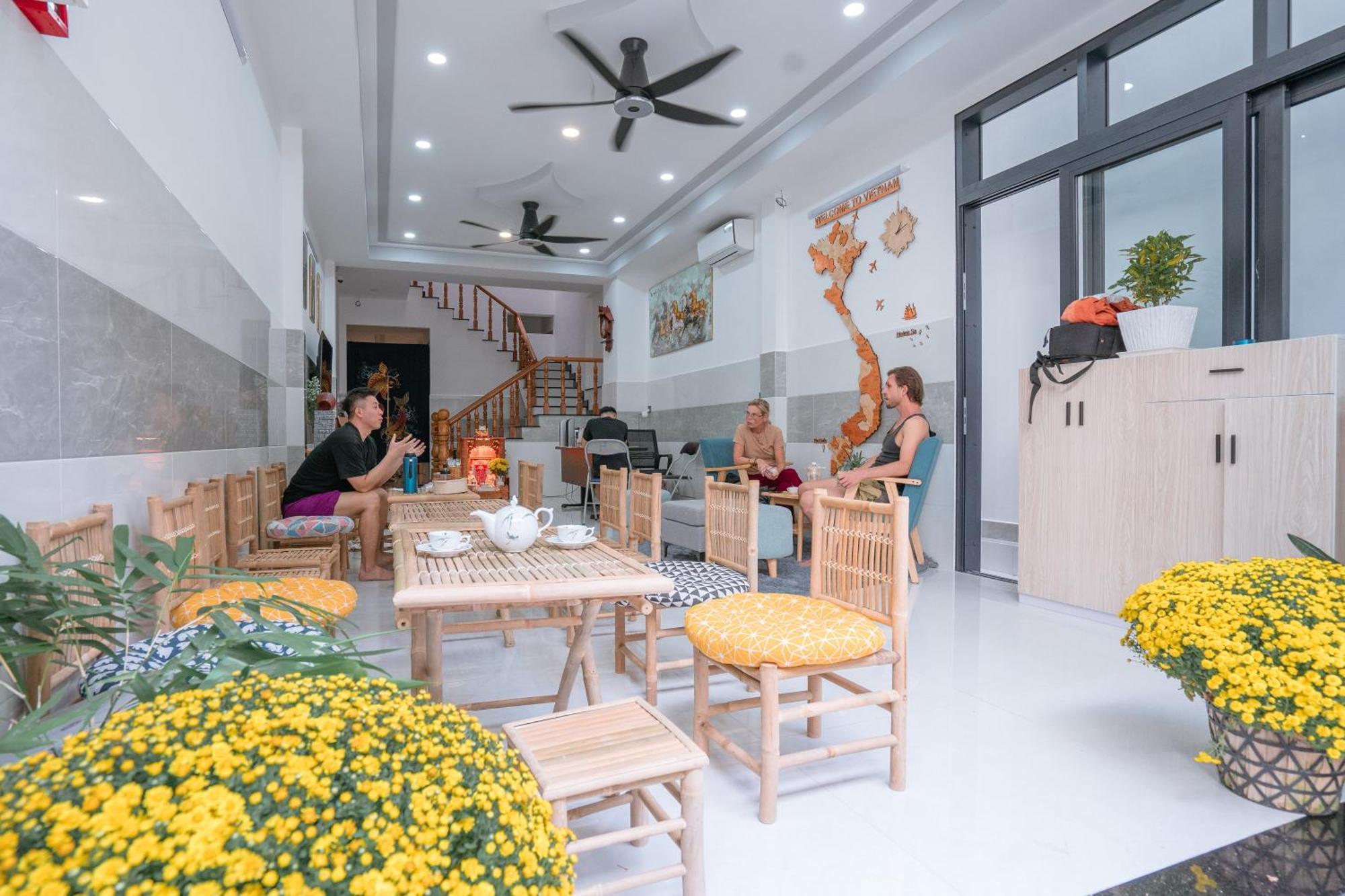 Aloha Saigon Premium Hostel By Local Travel Experts - Newly Opened, Less-Touristy Location, Spacious Rooms, Glass Shower Bathroom, Free Breakfast & Walking Tour โฮจิมินห์ซิตี้ ภายนอก รูปภาพ