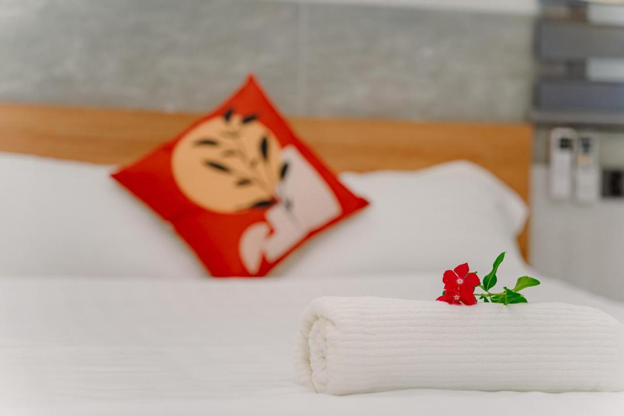 Aloha Saigon Premium Hostel By Local Travel Experts - Newly Opened, Less-Touristy Location, Spacious Rooms, Glass Shower Bathroom, Free Breakfast & Walking Tour โฮจิมินห์ซิตี้ ภายนอก รูปภาพ