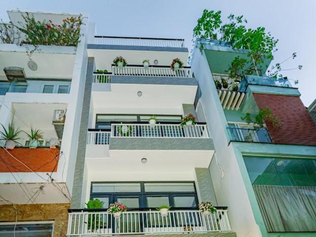 Aloha Saigon Premium Hostel By Local Travel Experts - Newly Opened, Less-Touristy Location, Spacious Rooms, Glass Shower Bathroom, Free Breakfast & Walking Tour โฮจิมินห์ซิตี้ ภายนอก รูปภาพ